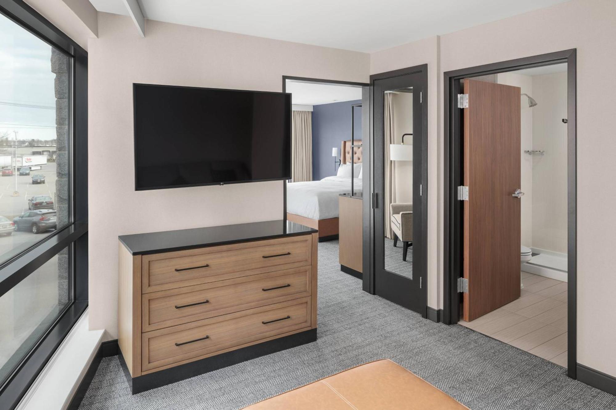 Courtyard By Marriott Portland Downtown/Waterfront Hotel Екстериор снимка